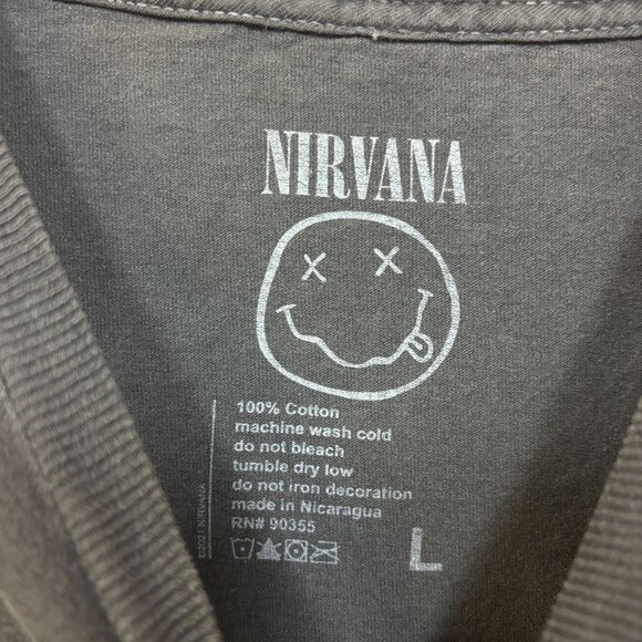 Nirvana Grunge Live Rock Tshirt size Large - Picture 4 of 4